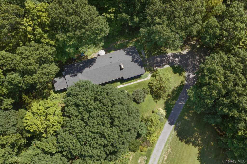 133 White Schoolhouse Road, Rhinebeck, NY 12572 - Photo 17 of 19