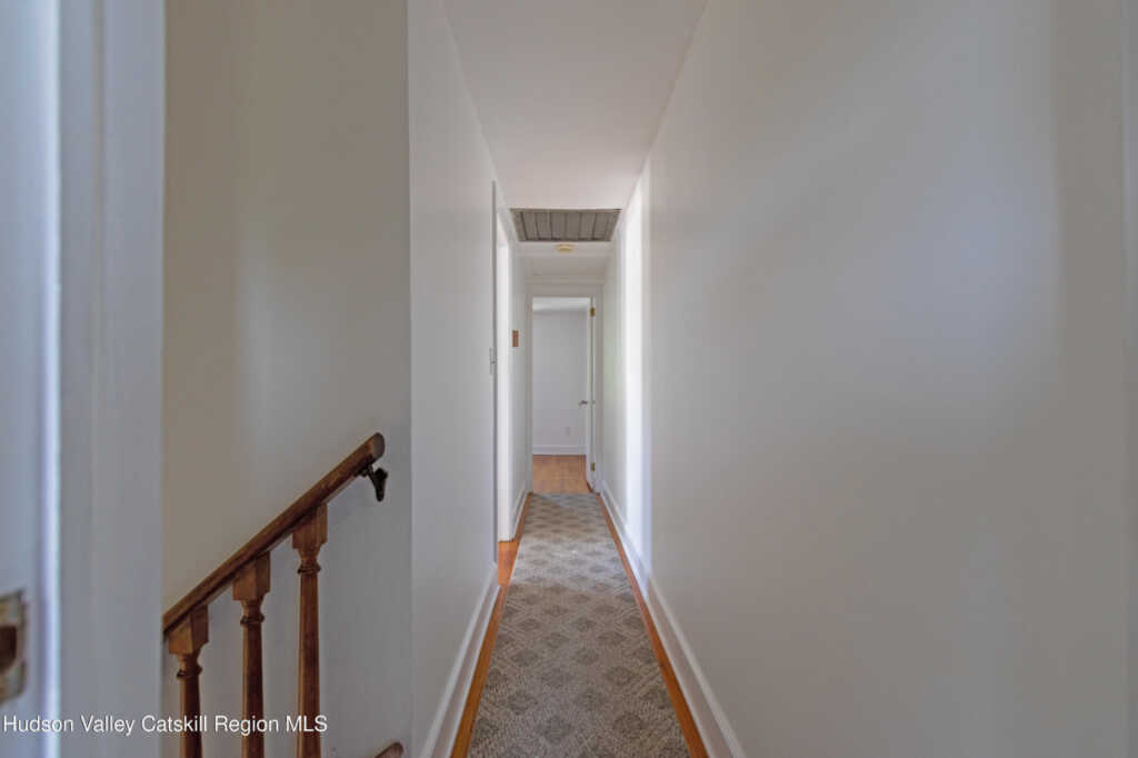 8 Myer Lane, Unit #Unit B, Saugerties, NY 12477 - Photo 11 of 21