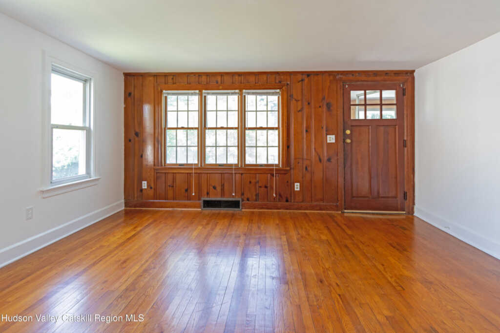 8 Myer Lane, Unit #Unit B, Saugerties, NY 12477 - Photo 5 of 21