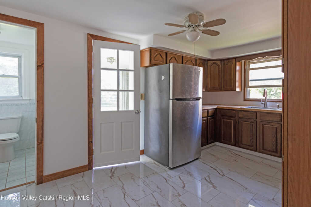 8 Myer Lane, Unit #Unit B, Saugerties, NY 12477 - Photo 8 of 21