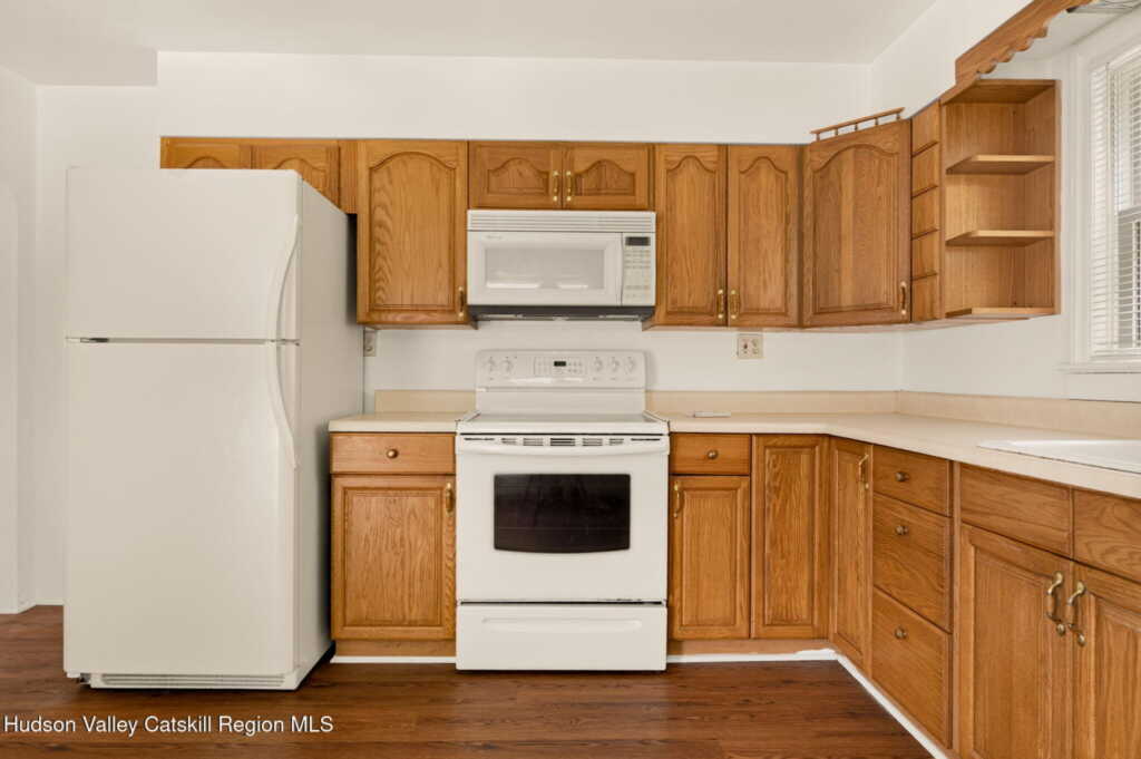 350 Wall Street, Kingston, NY 12401 - Photo 11 of 27