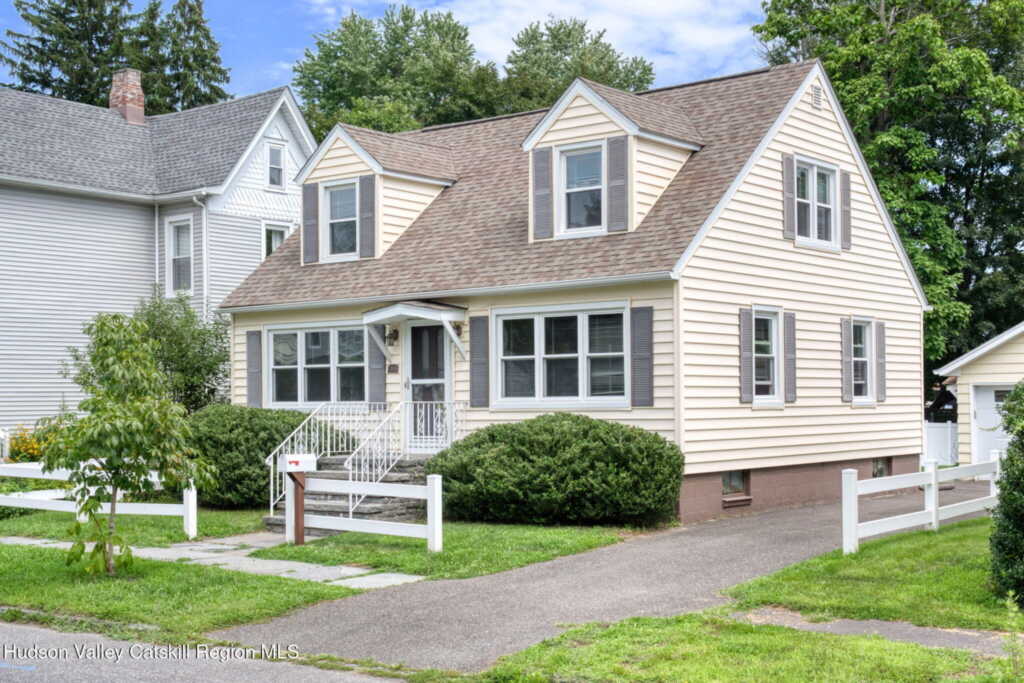350 Wall Street, Kingston, NY 12401 - Photo 2 of 27