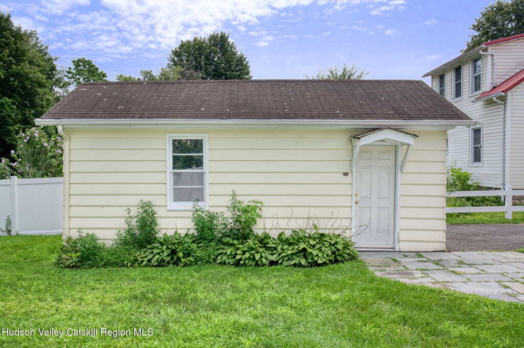 350 Wall Street, Kingston, NY 12401 - Photo 24 of 27