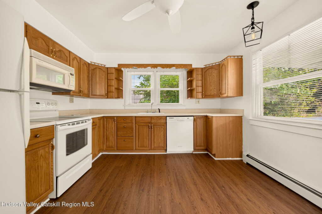 350 Wall Street, Kingston, NY 12401 - Photo 9 of 27