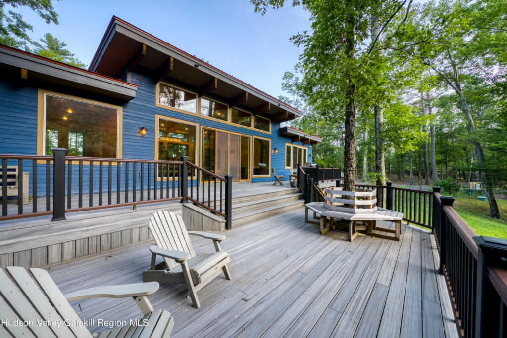 2 Raycliffe Drive, Woodstock, NY 12498