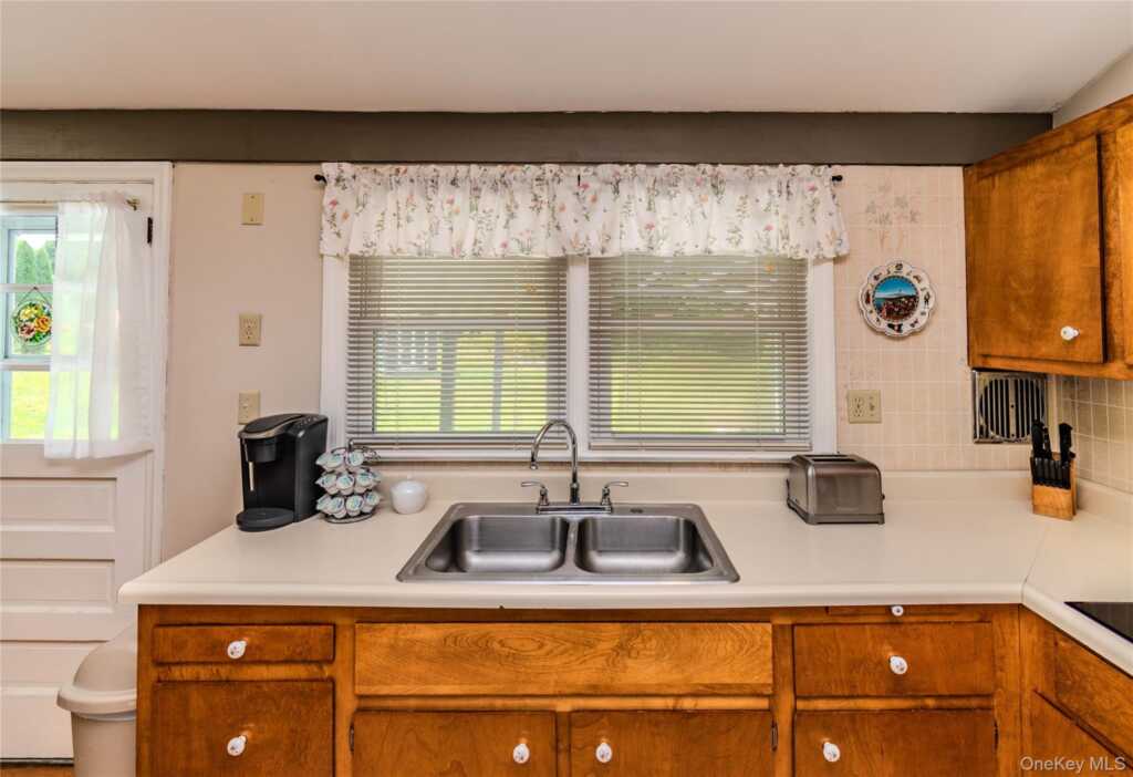 68 Parkcrest Drive, Rosendale, NY 12472 - Photo 15 of 41