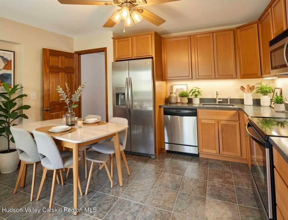 62 Appletree Drive, Saugerties, NY 12477 - Photo 12 of 48