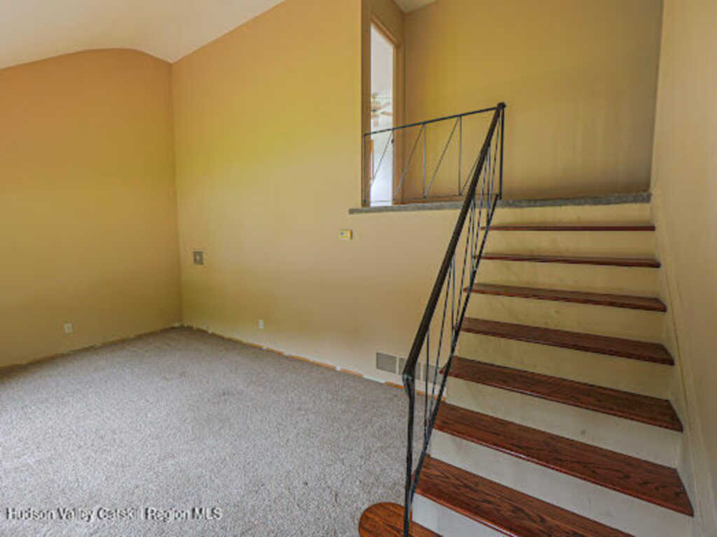62 Appletree Drive, Saugerties, NY 12477 - Photo 19 of 48