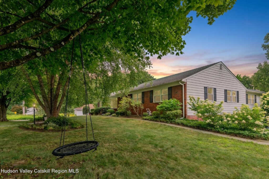 150 Jeffrey Lane, Hurley, NY 12443 - Photo 3 of 50