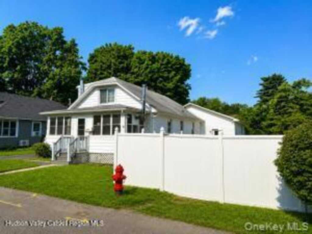 1011 Columbia Street, Kingston, NY 12401 - Photo 3 of 15