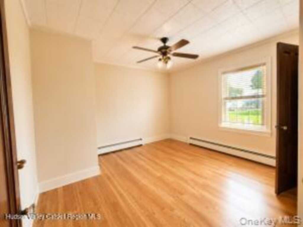 1011 Columbia Street, Kingston, NY 12401 - Photo 8 of 15