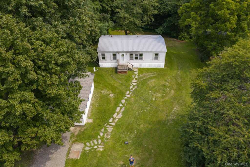 532 River Road, Rhinebeck, NY 12572