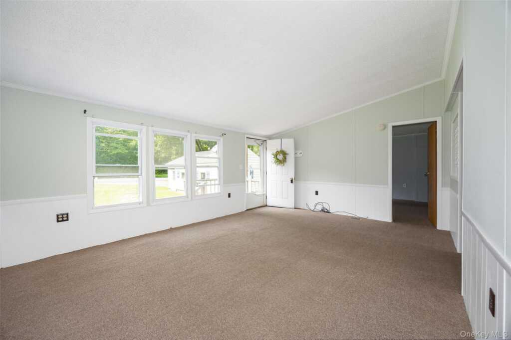 532 River Road, Rhinebeck, NY 12572 - Photo 3 of 30