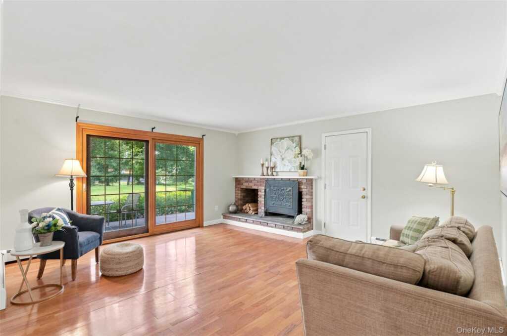 575 Lucas Avenue Extension, Hurley, NY 12443 - Photo 17 of 37