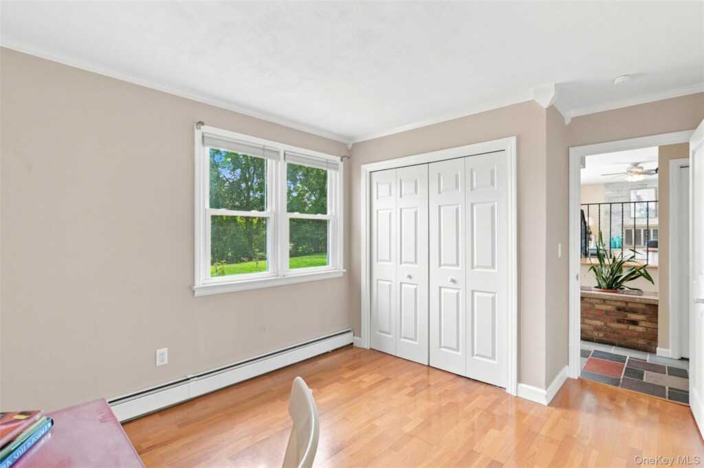 575 Lucas Avenue Extension, Hurley, NY 12443 - Photo 20 of 37