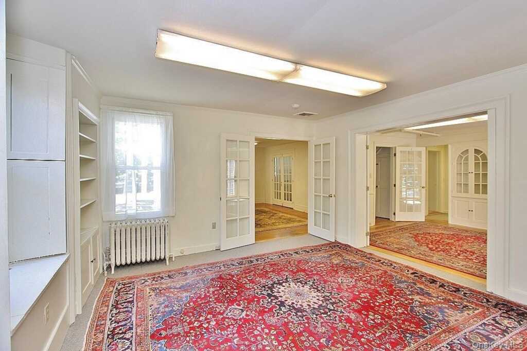 231 Clinton Avenue, Kingston, NY 12401 - Photo 10 of 31