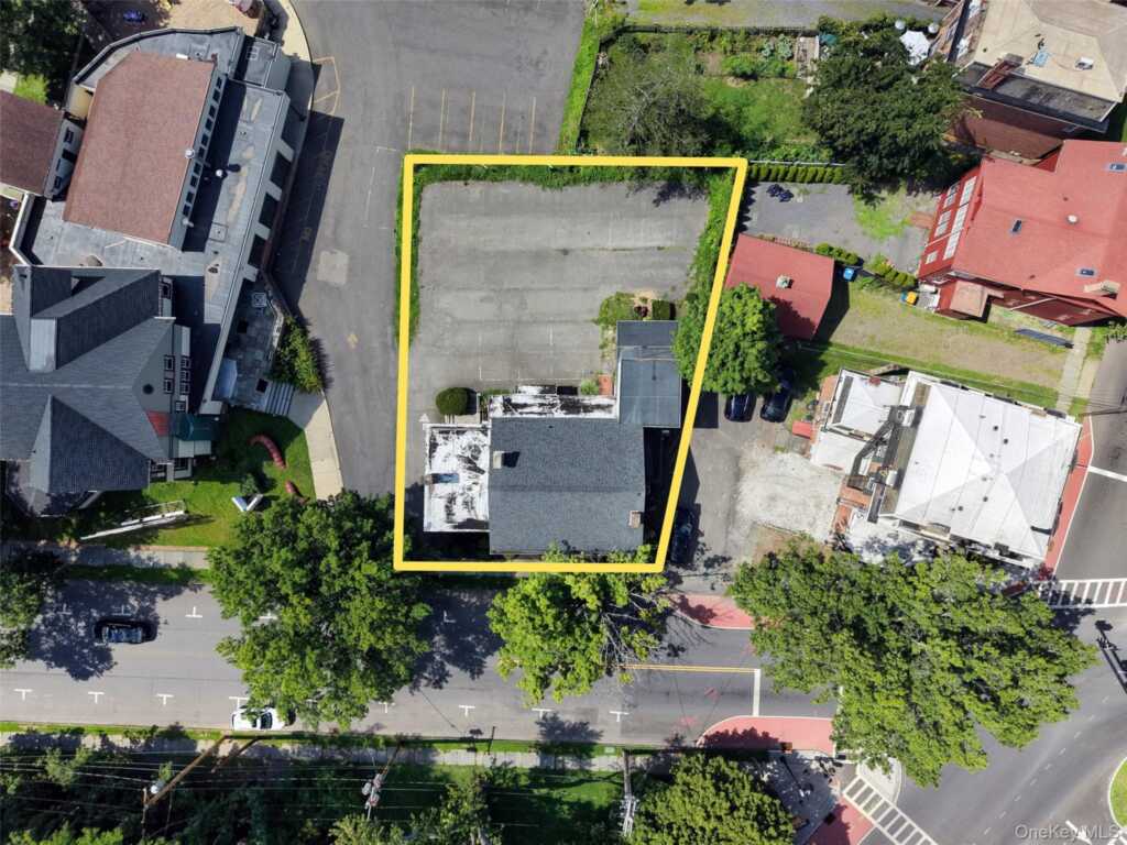 231 Clinton Avenue, Kingston, NY 12401 - Photo 25 of 31
