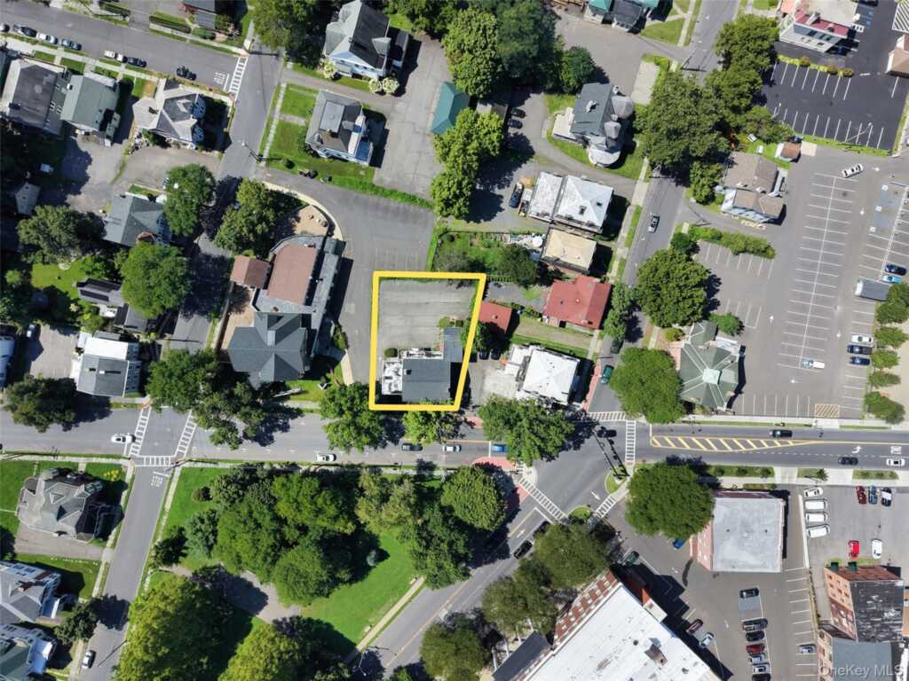 231 Clinton Avenue, Kingston, NY 12401 - Photo 27 of 31
