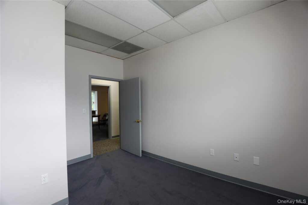 2905 Route 9W, Unit #2, Saugerties, NY 12477 - Photo 11 of 24