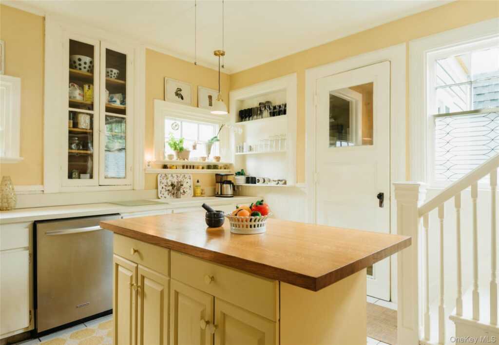 140 Main Street, Kingston, NY 12401 - Photo 17 of 37