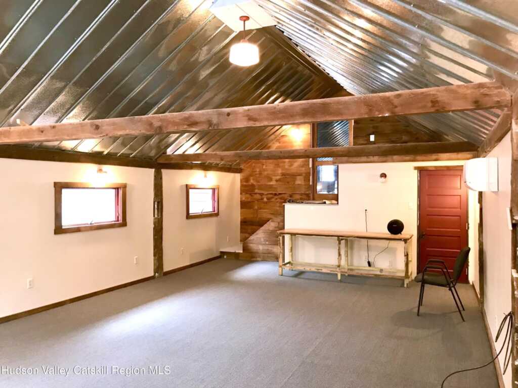 1 Highwoods Road, Saugerties, NY 12477 - Photo 5 of 24