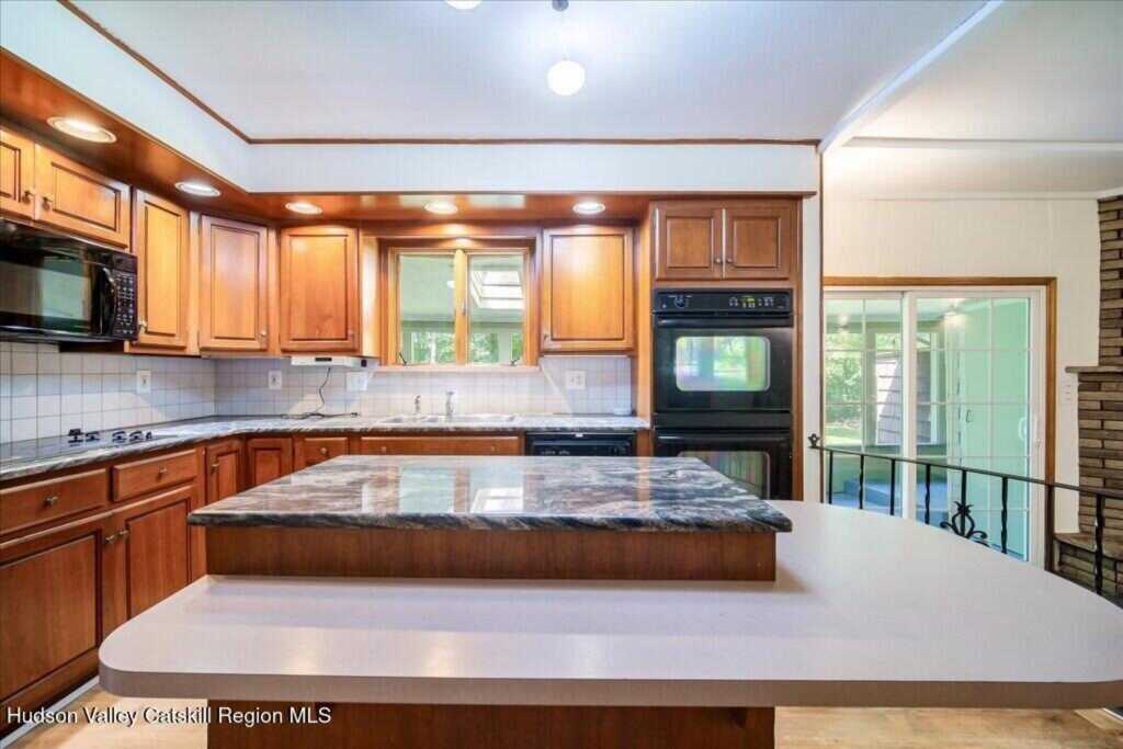 181 Putt Corners Road, New Paltz, NY 12561 - Photo 13 of 50
