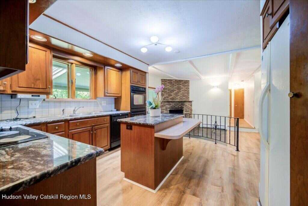 181 Putt Corners Road, New Paltz, NY 12561 - Photo 15 of 50