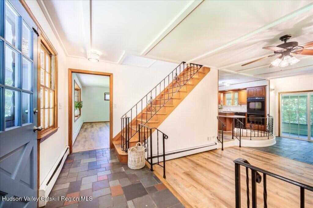 181 Putt Corners Road, New Paltz, NY 12561 - Photo 8 of 50