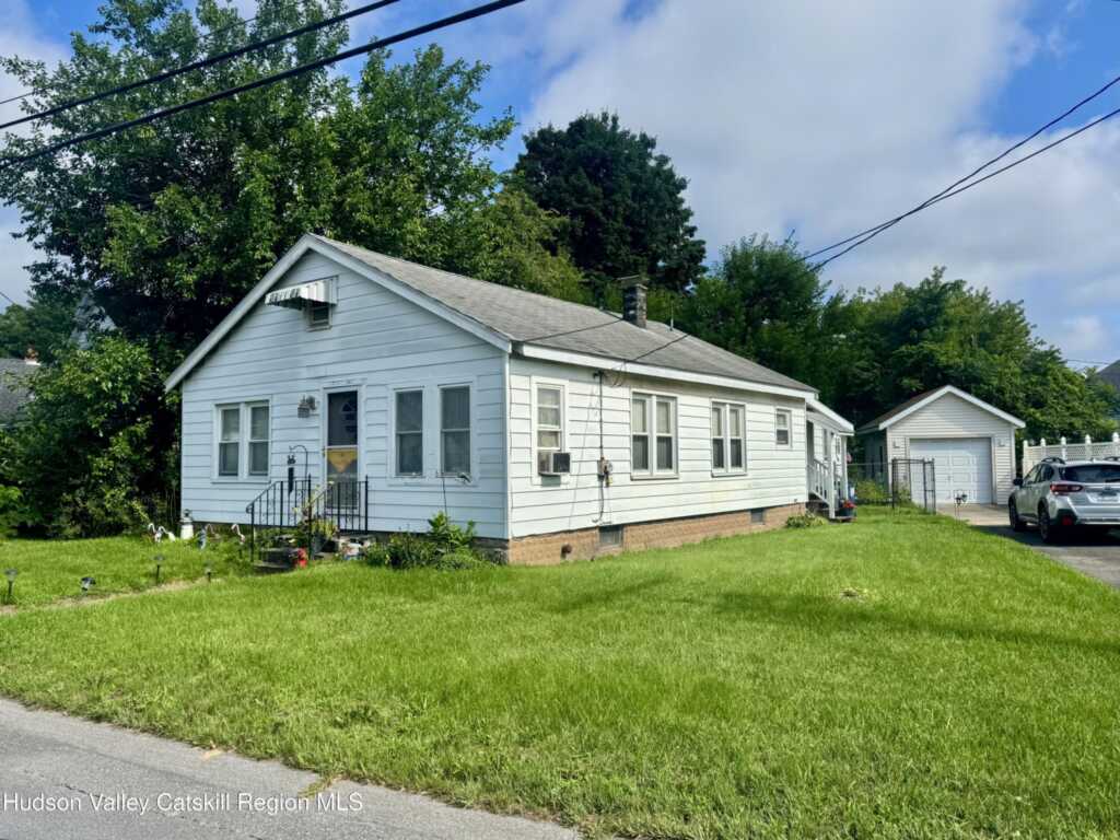 16 Esopus Avenue, Kingston, NY 12401 - Photo 2 of 18