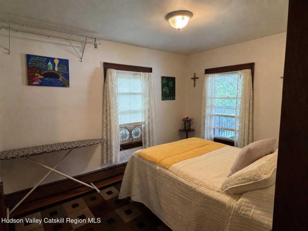 16 Esopus Avenue, Kingston, NY 12401 - Photo 9 of 18