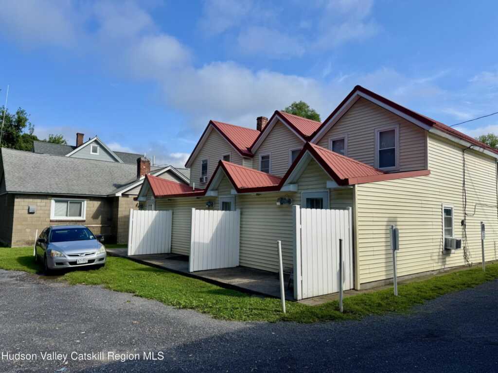 11-13 Wiltwyck Avenue, Kingston, NY 12401 - Photo 5 of 16