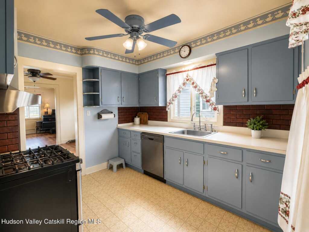 1011 Columbia Street, Kingston, NY 12401 - Photo 6 of 15