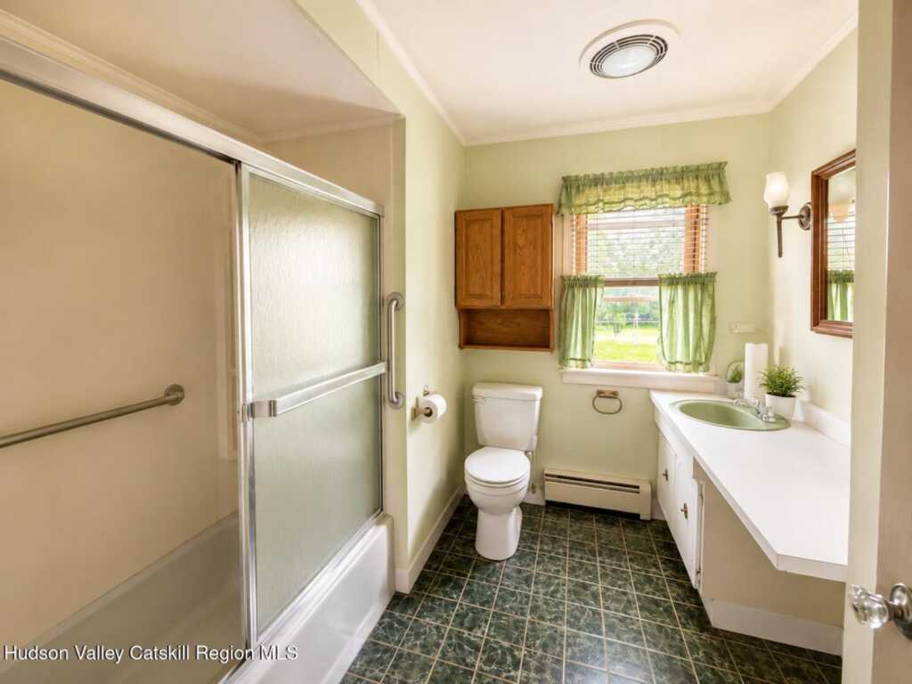 1011 Columbia Street, Kingston, NY 12401 - Photo 7 of 15