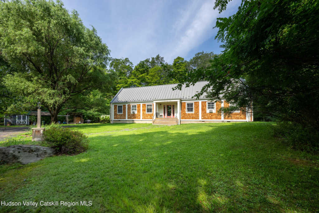 248 Stoll Road, Saugerties, NY 12477 - Photo 2 of 24