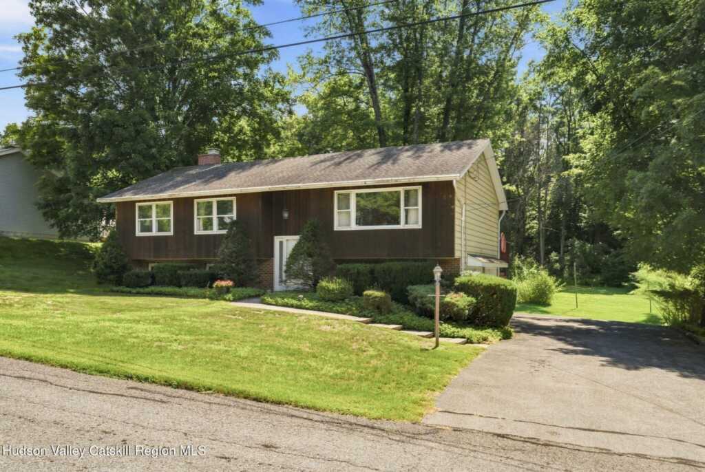 120 Altamont Drive, Hurley, NY 12443