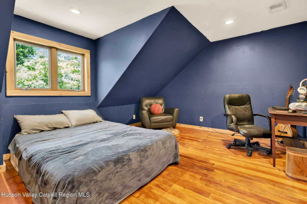 325 Morgan Hill Road, Hurley, NY 12443 - Photo 20 of 32