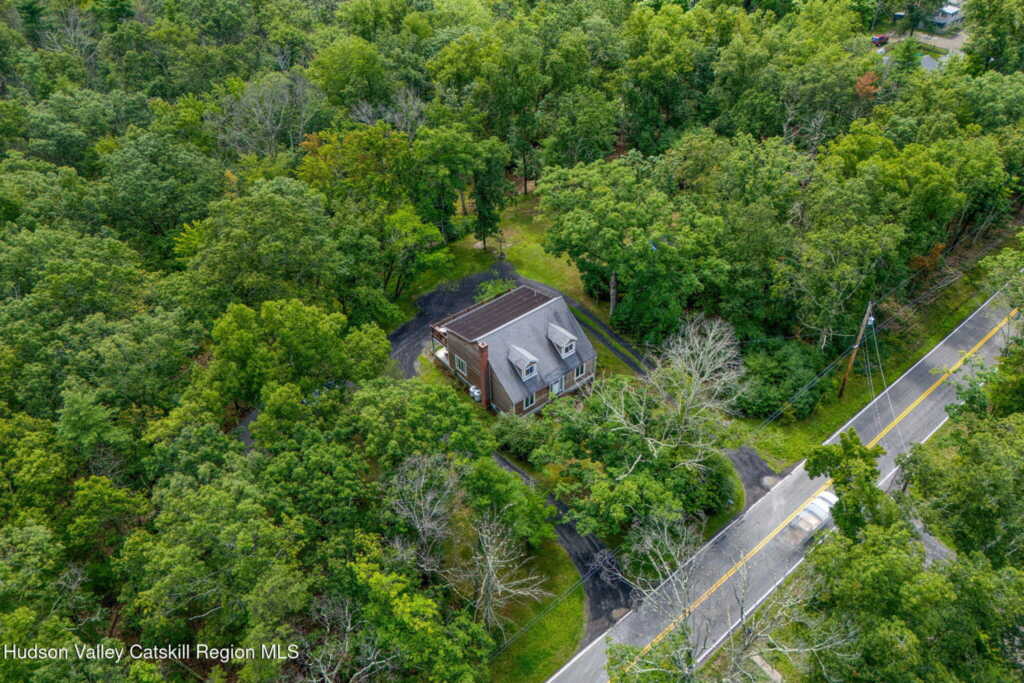 325 Morgan Hill Road, Hurley, NY 12443 - Photo 31 of 32