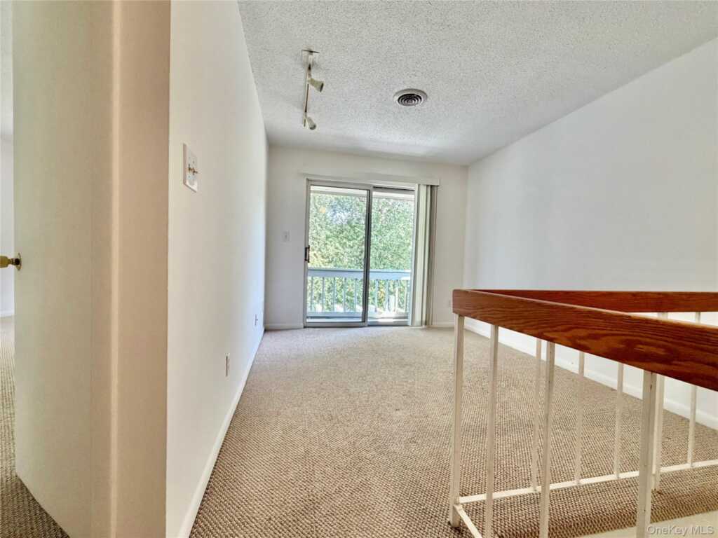 15 Pond Drive, Rhinebeck, NY 12572 - Photo 13 of 29