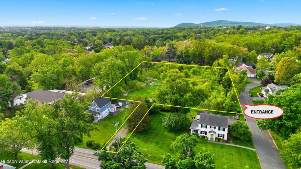 21 Bluestone Court, Kingston, NY 12401