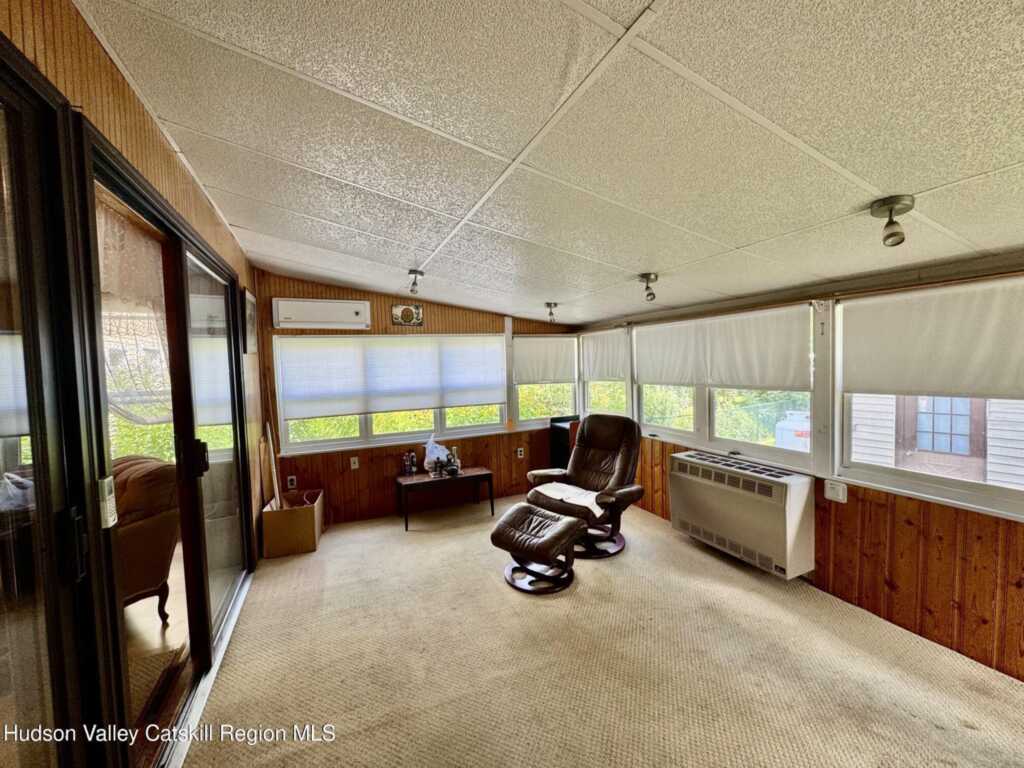 46 Main Street, Phoenicia, NY 12464 - Photo 16 of 35