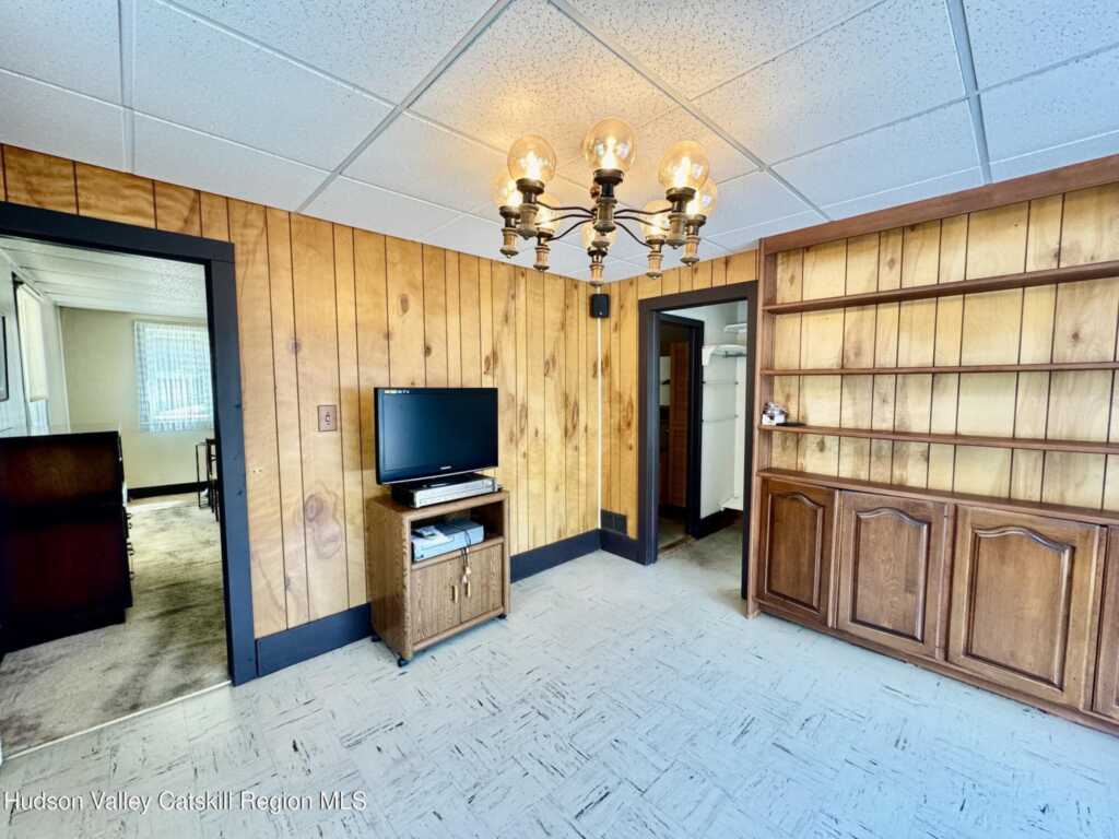 46 Main Street, Phoenicia, NY 12464 - Photo 24 of 35
