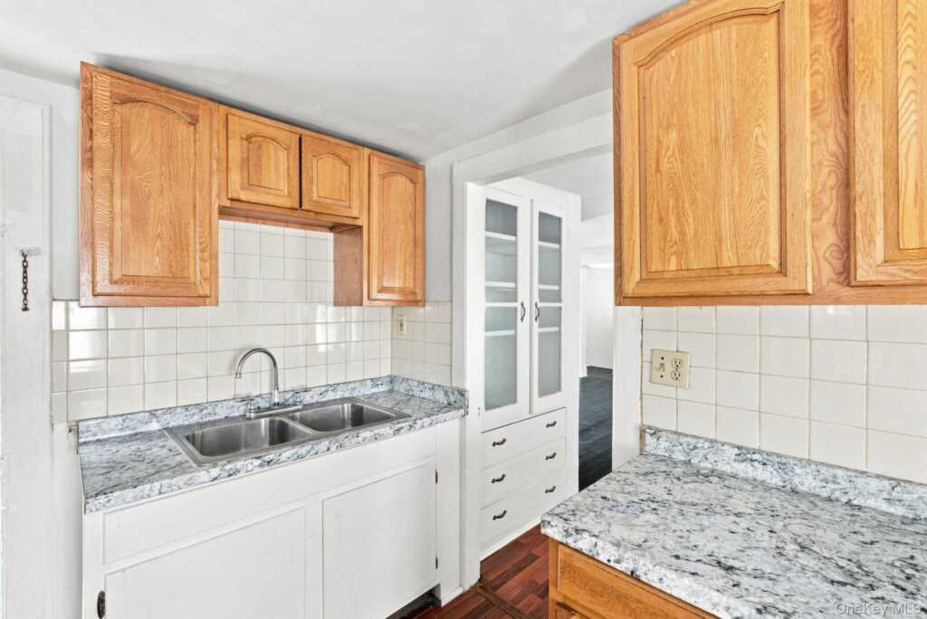 133 Fair Street, Kingston, NY 12401 - Photo 23 of 49
