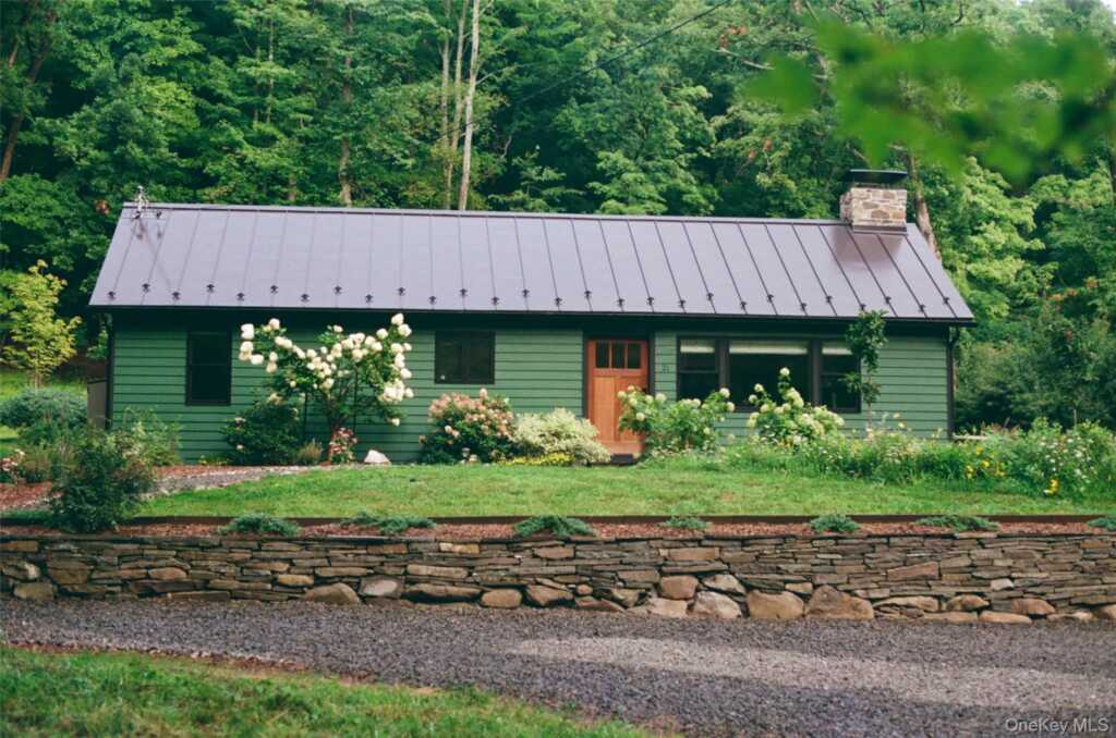 21 Vandermark Road, Woodstock, NY 12498 - Photo 3 of 36