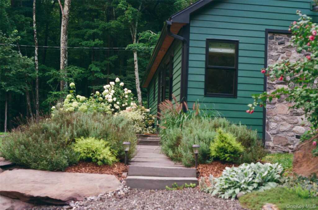 21 Vandermark Road, Woodstock, NY 12498 - Photo 33 of 36
