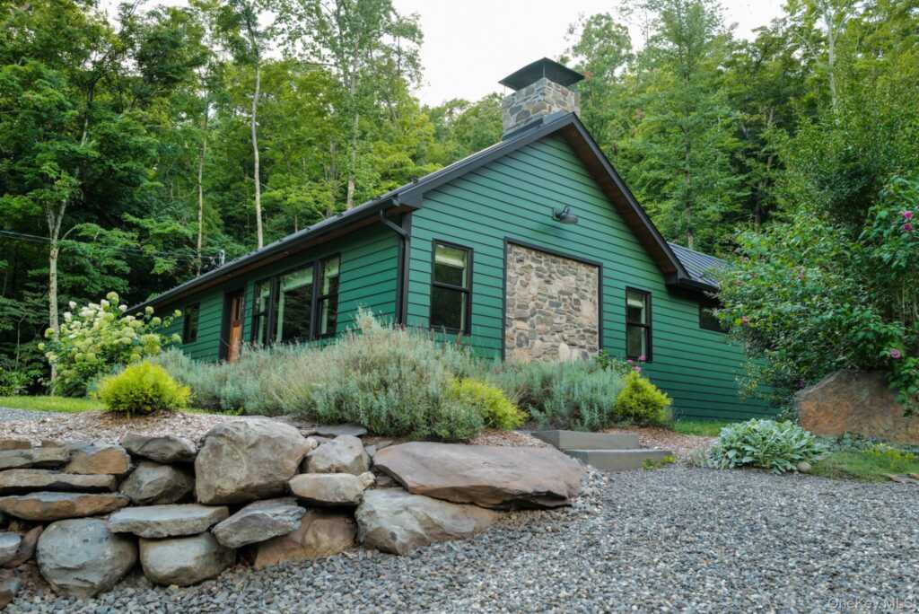 21 Vandermark Road, Woodstock, NY 12498 - Photo 5 of 36