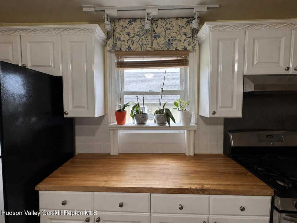 15 Esopus Avenue, Kingston, NY 12401 - Photo 13 of 28