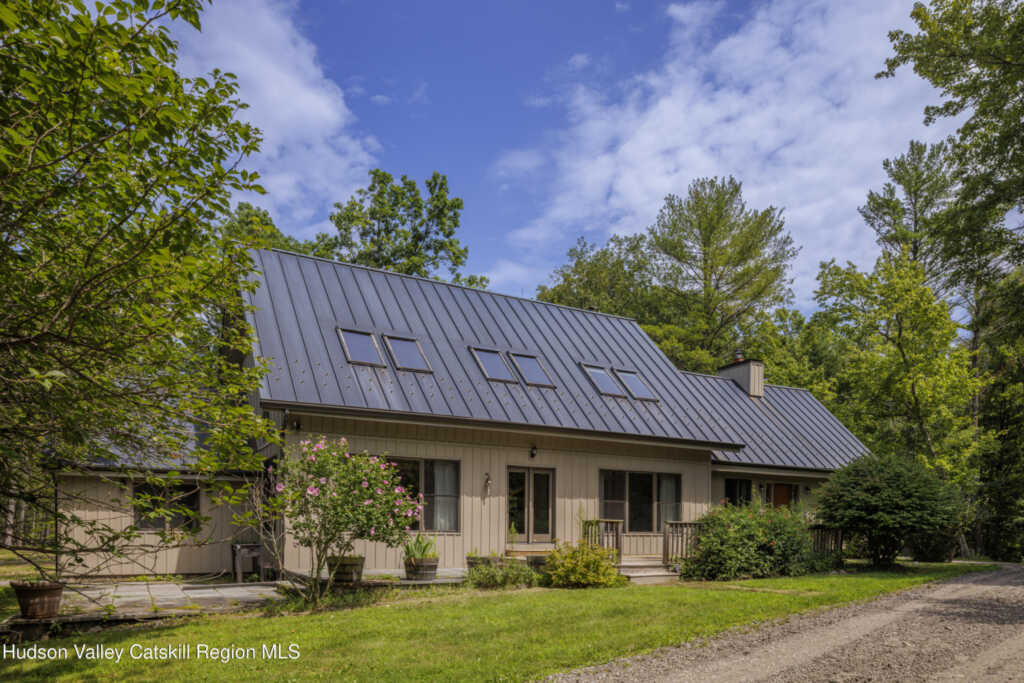 115 Bellwood Lane, Saugerties, NY 12477 - Photo 3 of 50
