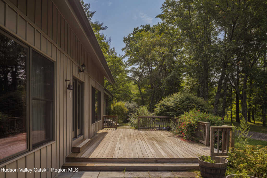 115 Bellwood Lane, Saugerties, NY 12477 - Photo 5 of 50