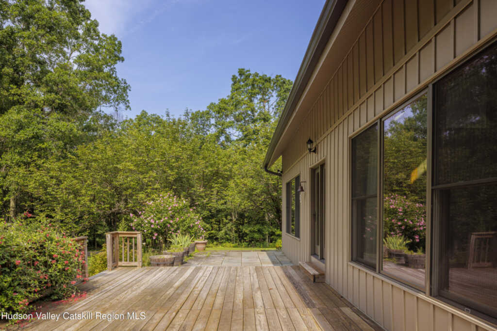 115 Bellwood Lane, Saugerties, NY 12477 - Photo 6 of 50