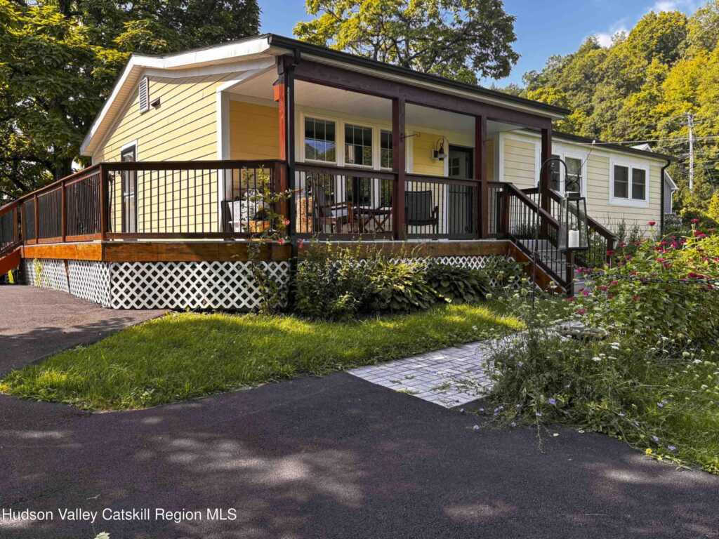 14 Ulster Landing Road, Kingston, NY 12401